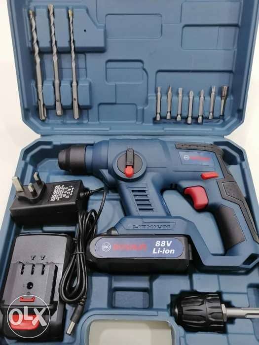 Perceuse-visseuse sans fil 88V BOSCH – Coffret complet avec forets et embouts